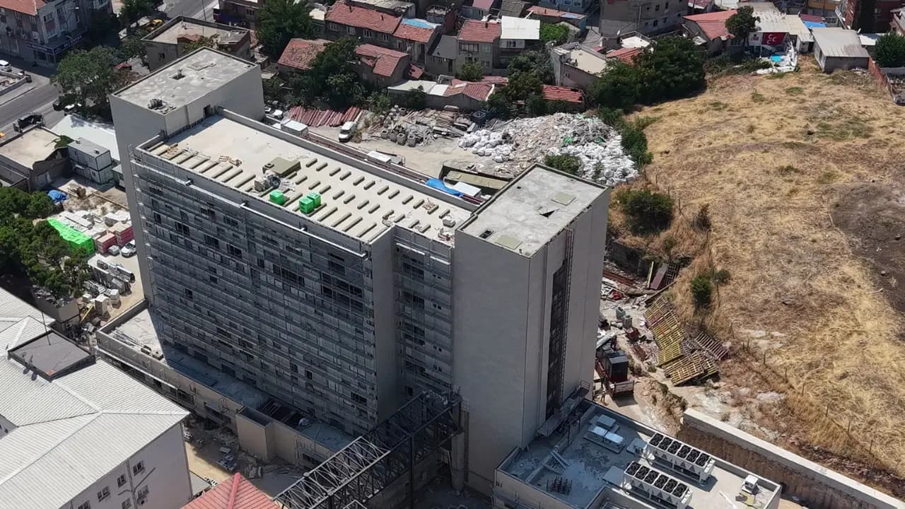 İzmir'in 118 yıllık Eşrefpaşa Hastanesi yeni binasına kavuşuyor