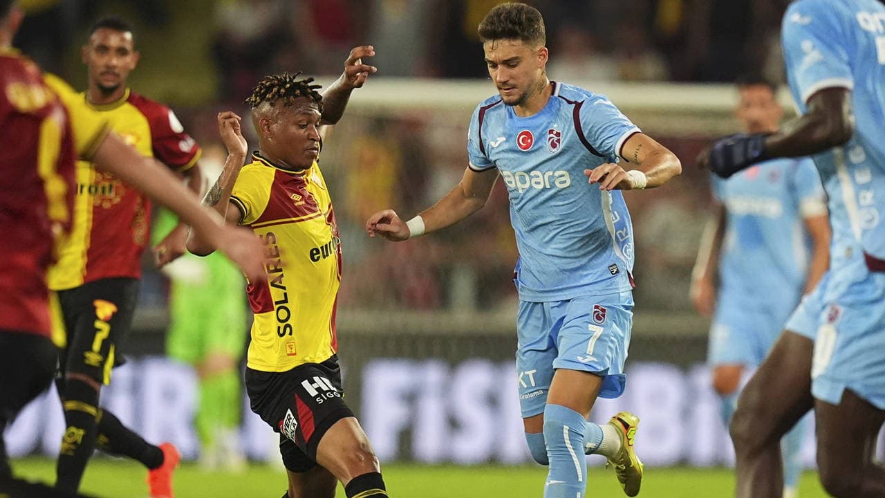Trabzonspor'un yeni transferi Ernest Muçi'den tatsız haber
