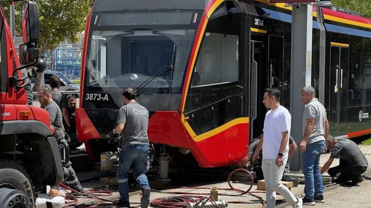 Kayseri'de tramvay faciası: Karşıya geçmek isterken hayatını kaybetti