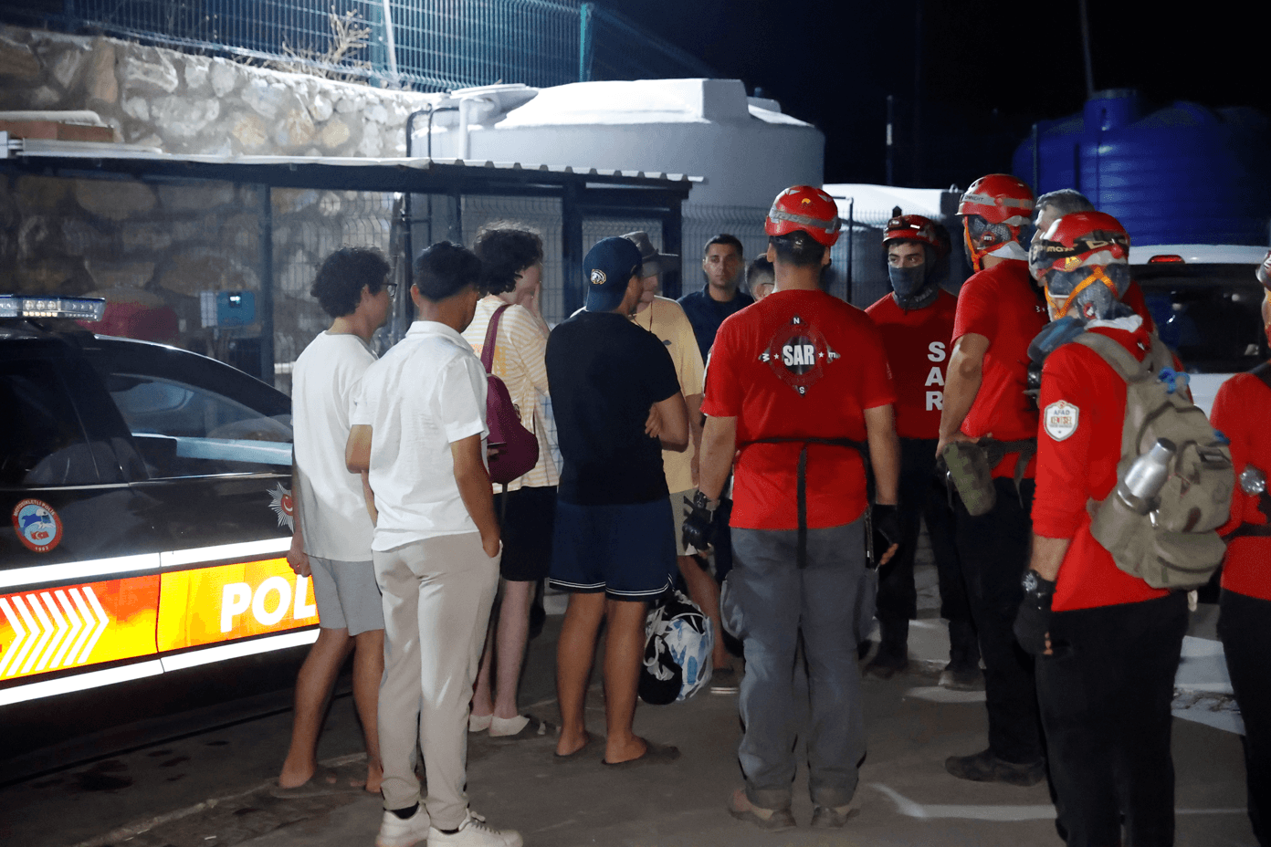 Bodrum'da ormanda kaybolan 5 genç gece boyunca kurtarıldı