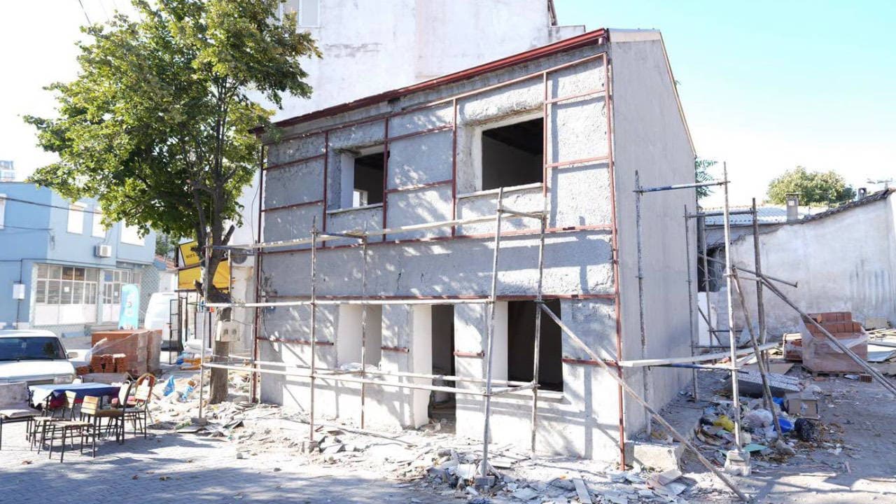 Cahit Sıtkı Tarancı'nın Burhaniye'deki evi müzeye dönüştürülüyor