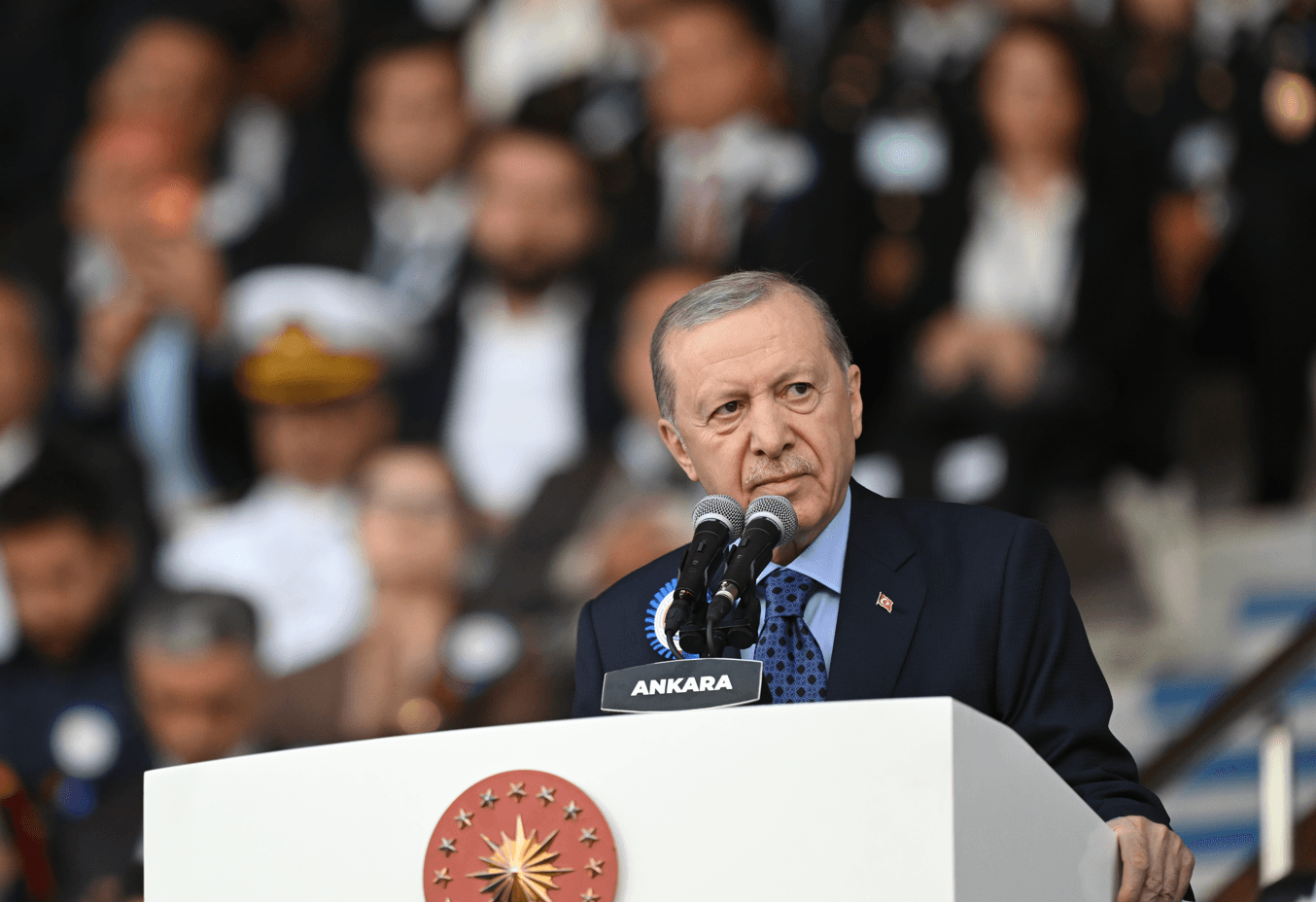 AK Parti 25'inci Yılını Coşkuyla Kutladı: Erdoğan, 'Çeyrek Asırlık Dönüşüm Hikayesi'ni Dile Getirdi