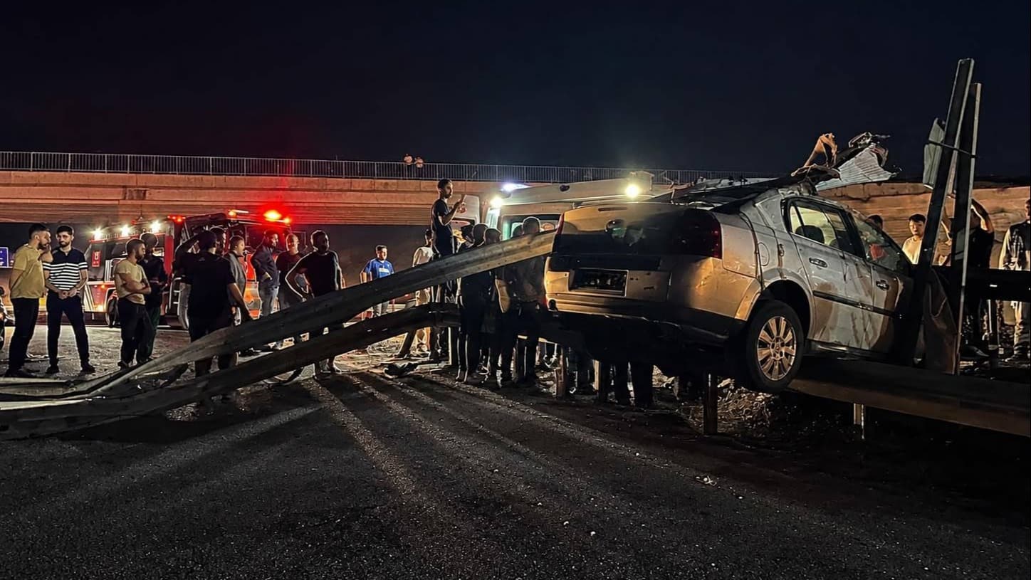 Malatya'da ehliyetsiz sürücünün ölümü: Genç sürücü bariyerlere çarparak hayatını kaybetti
