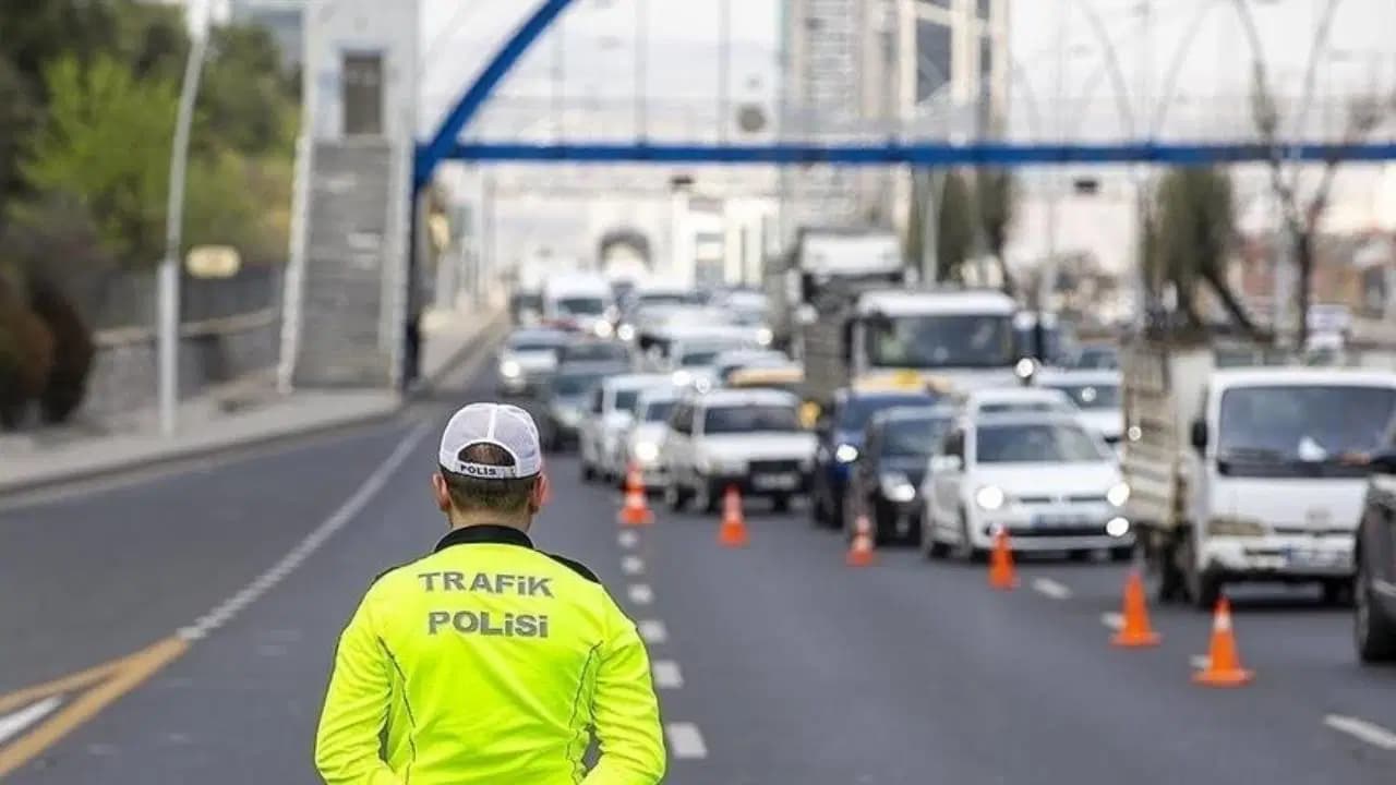 İstanbul'da Triatlon Şampiyonası Nedeniyle Yol Kapatma: Alternatif Güzergâhlar Açıklandı