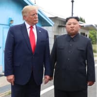 Trump'tan Kim Jong Un paylaşımı: 'Harika anlaşıyoruz'
