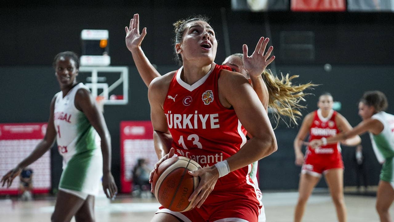 Potanın Perileri'nden Portekiz Karşısında Net Galibiyet