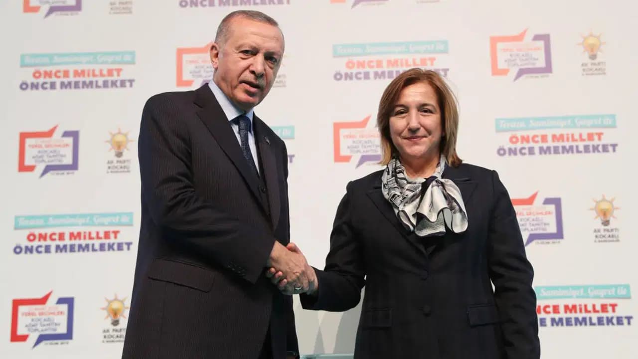 Eski AKP Kocaeli Milletvekili Azize Sibel Gönül kanser tedavisi gördüğü İstanbul'da vefat etti