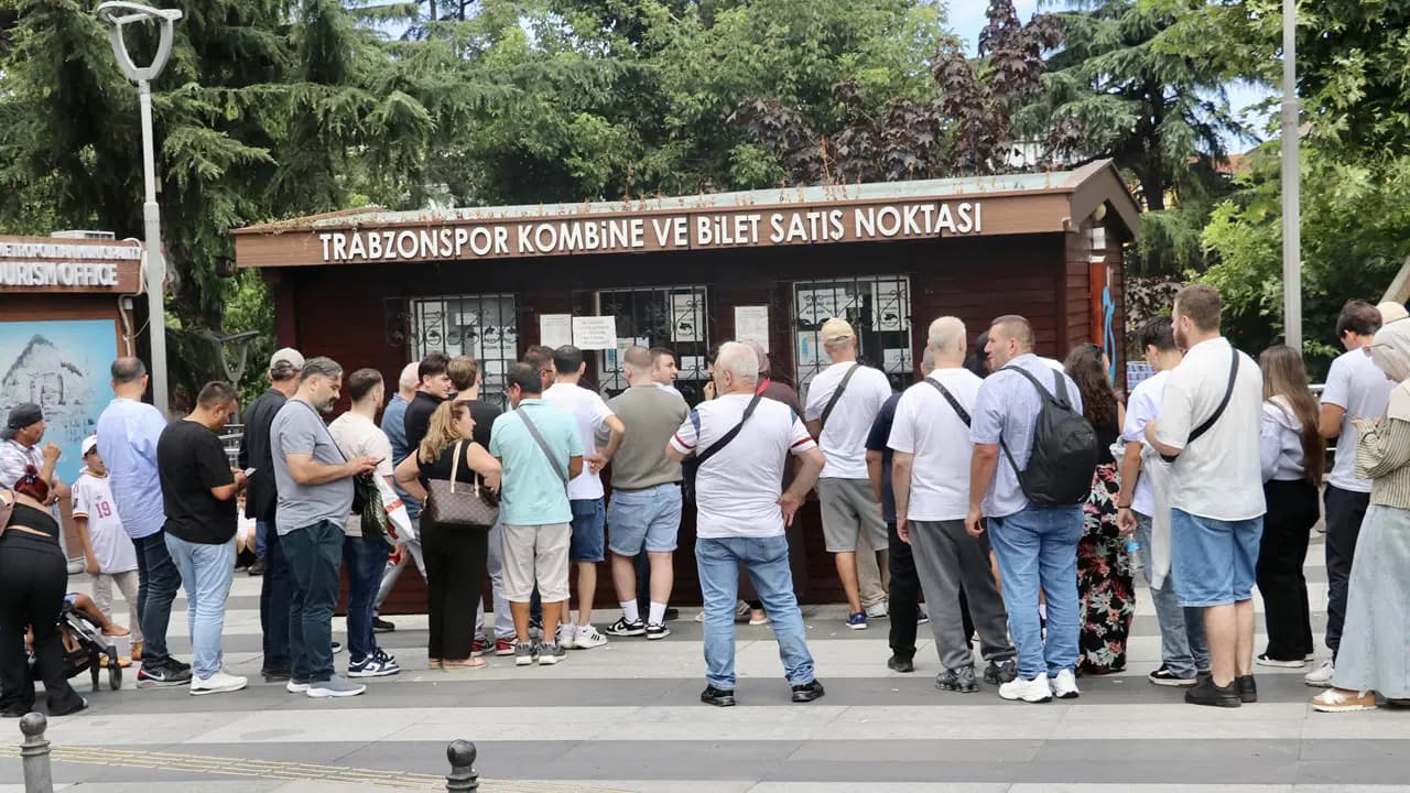 Trabzonspor'un Avrupa Ligi biletleri taraftarla buluştu