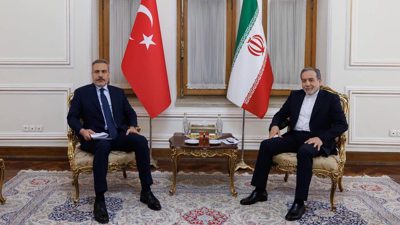 Bakan Fidan, İranlı mevkidaşı Arakçi ile kritik konuları görüştü