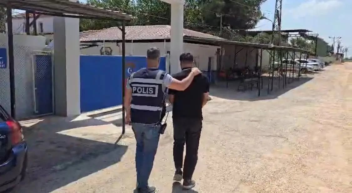 Reyhanlı'da 4 Yıllık Hapis Cezasıyla Aranan Şahıs Polis Operasyonuyla Yakalandı
