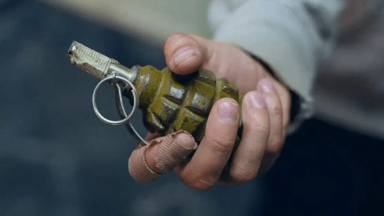 Kabil'de okul yakınında bombalı terör saldırısı: 50'ye yakın çocuk yaralandı