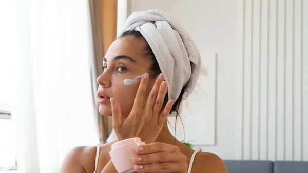 Yazın yorgun düşen ciltler için detoks etkili 3 doğal maske