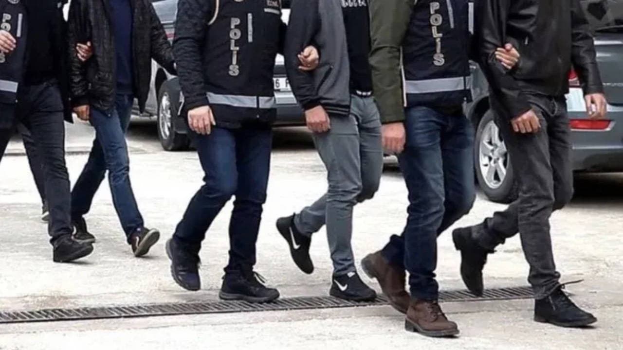 Ankara'da gece kulüplerine insan ticareti operasyonu: 20 kişi gözaltında