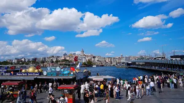 İstanbul'a kavurucu sıcaklar geliyor: AKOM'dan kritik uyarı