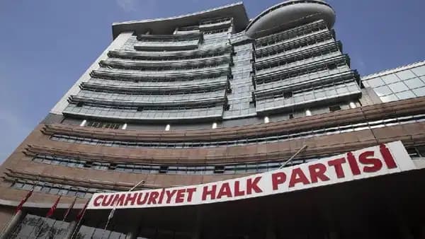 CHP'li Nalbantoğlu'ndan Menderes seçimlerine ilişkin çarpıcı iddia: 'CHP'den AK Parti'ye geçen oy yok'
