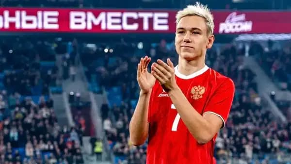 Rusya Milli Takımı, Galatasaray'ın radarındaki Batrakov'a veda etti