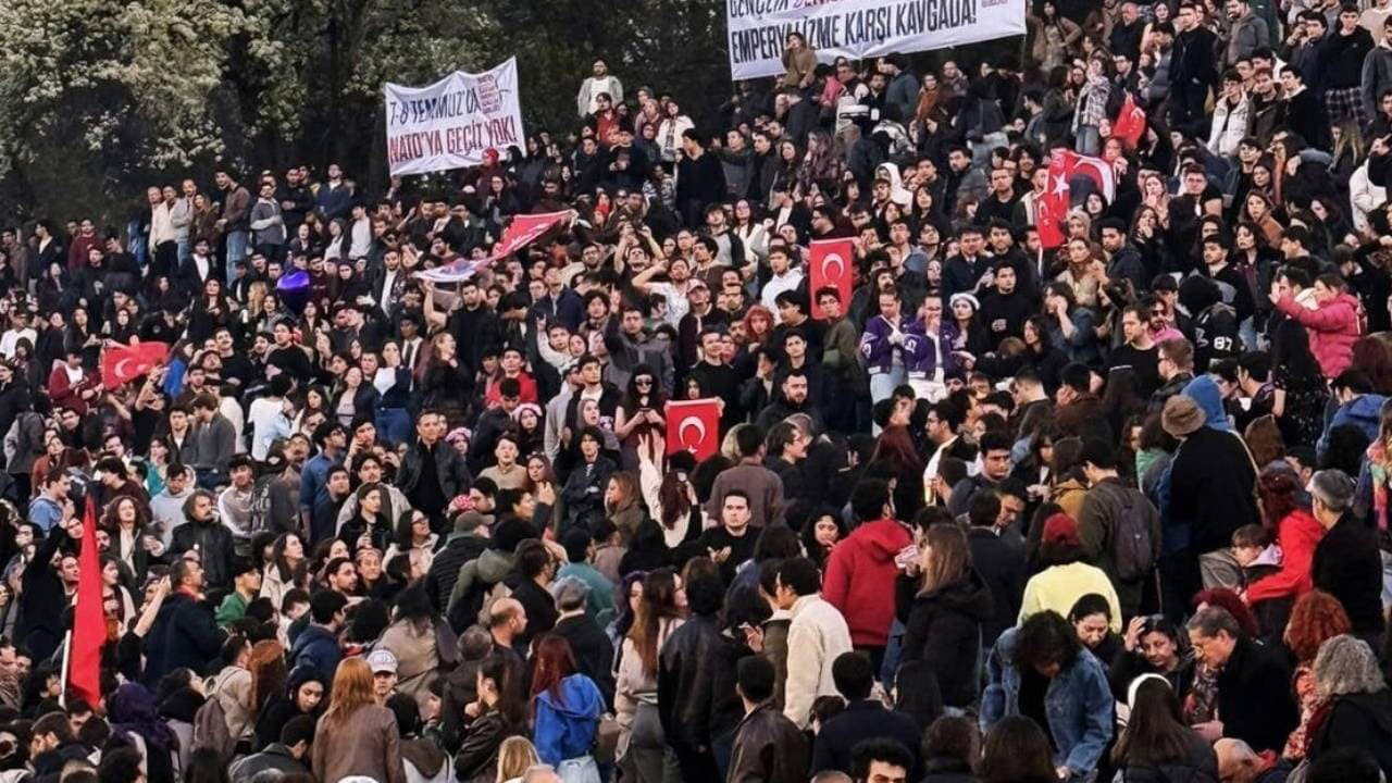 ODTÜ Bahar Şenliği'ndeki bayrak kavgasında 21 sanık: İddianame hazır, ceza talebi 73 yıla kadar çıkıyor